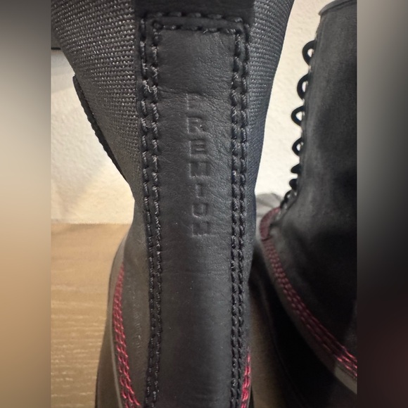 Like New Sorel Men\'s Black and Red 1964 Premium Boots main image 5